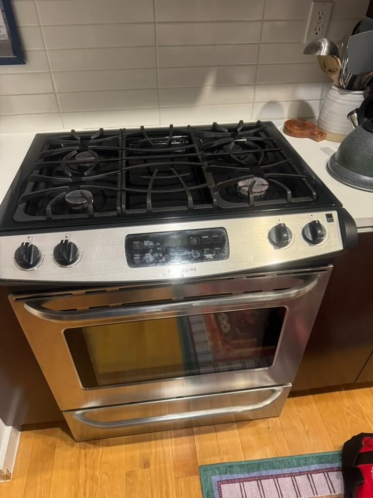 Gas range repair in Denver